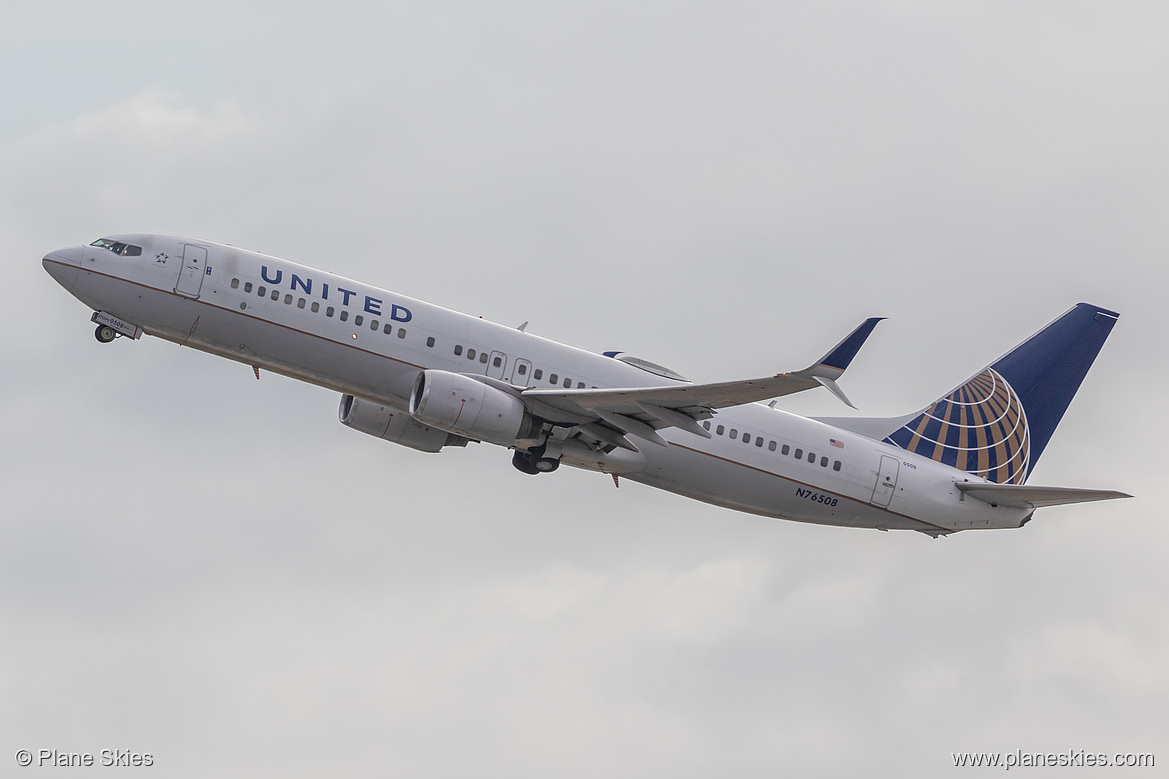United Airlines Boeing 737-800 N76508 at San Francisco International Airport (KSFO/SFO)