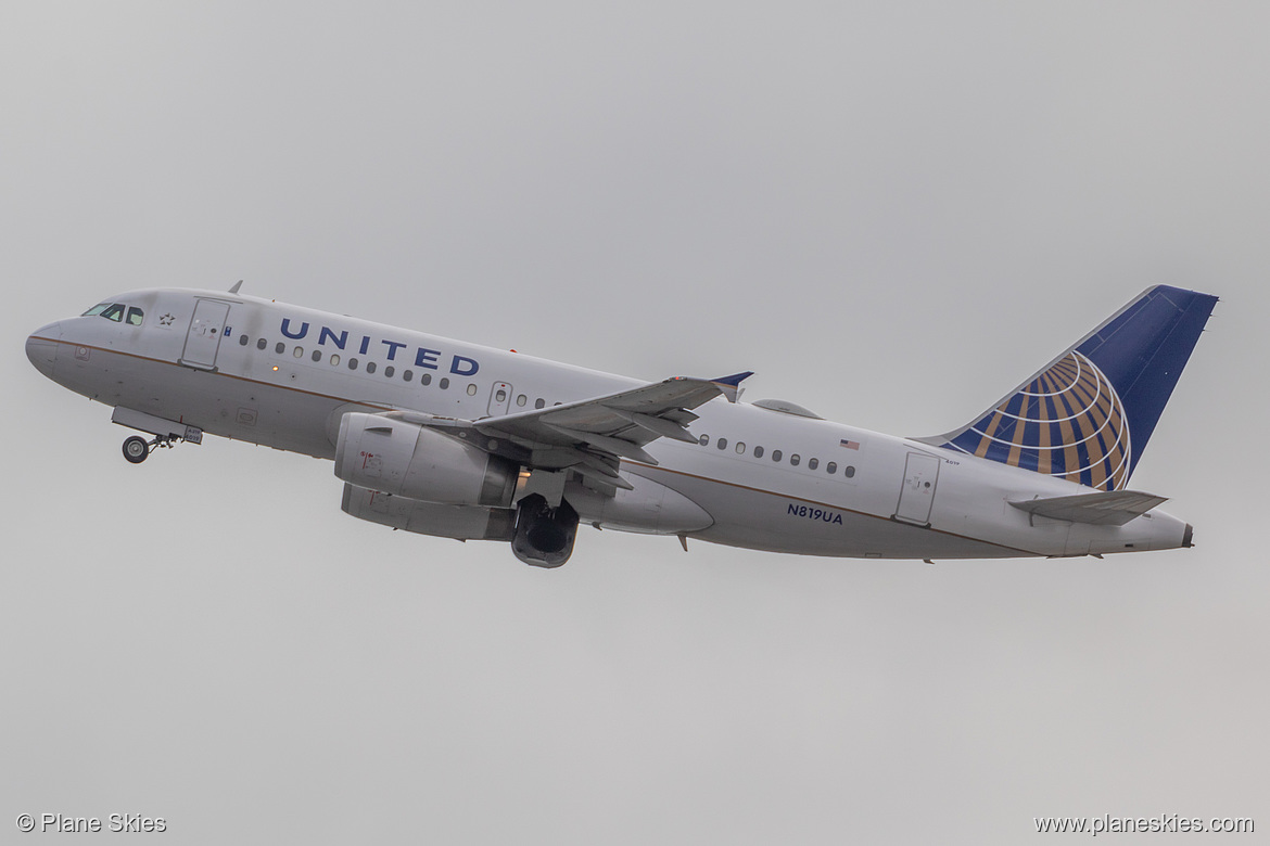 United Airlines Airbus A319-100 N819UA at San Francisco International Airport (KSFO/SFO)