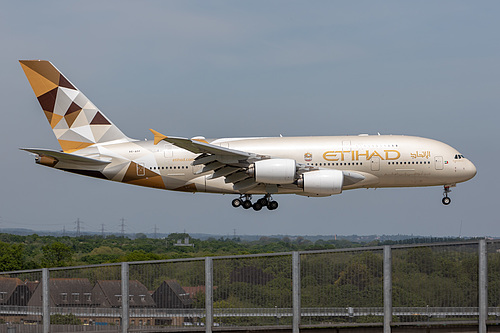 Etihad Airways Airbus A380-800 A6-APF at London Heathrow Airport (EGLL/LHR) Etihad Airways Airbus A380-800 A6-APF at London Heathrow Airport (EGLL/LHR)