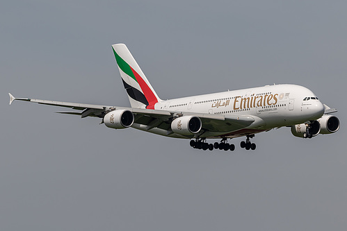 Emirates Airbus A380-800 A6-EDJ at London Heathrow Airport (EGLL/LHR)