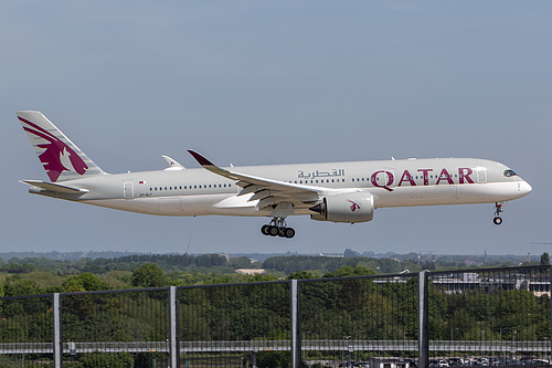 Qatar Airways Airbus A350-900 A7-ALY at London Heathrow Airport (EGLL/LHR)