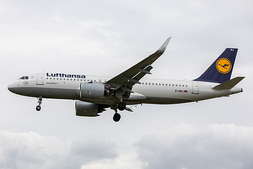 Lufthansa Airbus A320neo D-AINJ at London Heathrow Airport (EGLL/LHR)