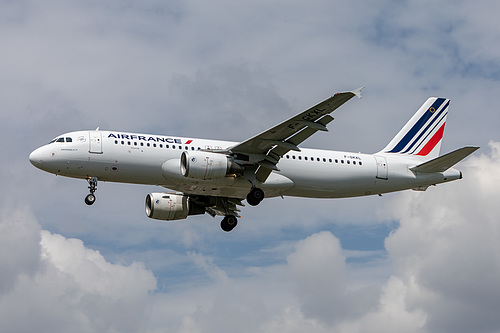 Air France Airbus A320-200 F-GKXL at London Heathrow Airport (EGLL/LHR) Air France Airbus A320-200 F-GKXL at London Heathrow Airport (EGLL/LHR)