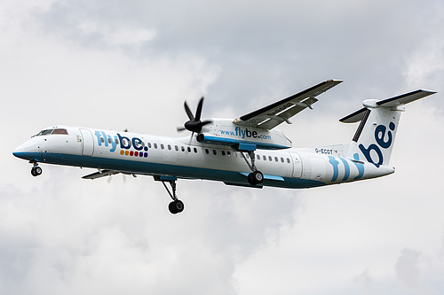 Flybe DHC Dash-8-400 G-ECOT at London Heathrow Airport (EGLL/LHR)