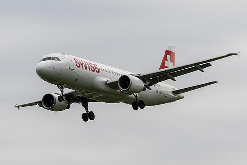Swiss International Air Lines Airbus A320-200 HB-IJL at London Heathrow Airport (EGLL/LHR)