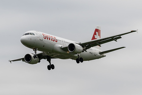 Swiss International Air Lines Airbus A320-200 HB-IJL at London Heathrow Airport (EGLL/LHR) Swiss International Air Lines Airbus A320-200 HB-IJL at London Heathrow Airport (EGLL/LHR)