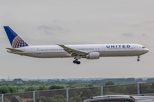 United Airlines Boeing 767-400ER N67058 at London Heathrow Airport (EGLL/LHR) United Airlines Boeing 767-400ER N67058 at London Heathrow Airport (EGLL/LHR)