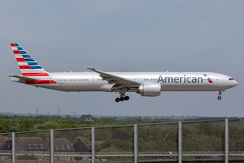 American Airlines Boeing 777-300ER N723AN at London Heathrow Airport (EGLL/LHR) American Airlines Boeing 777-300ER N723AN at London Heathrow Airport (EGLL/LHR)