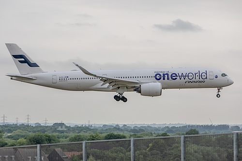 Finnair Airbus A350-900 OH-LWB at London Heathrow Airport (EGLL/LHR)