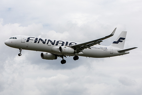 Finnair Airbus A321-200 OH-LZO at London Heathrow Airport (EGLL/LHR)