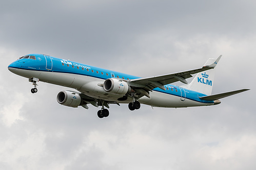 KLM Cityhopper Embraer ERJ-190 PH-EZB at London Heathrow Airport (EGLL/LHR)