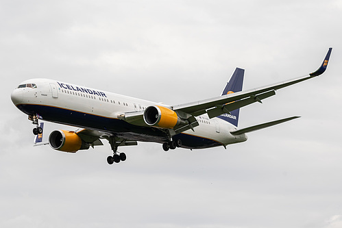 Icelandair Boeing 767-300ER TF-ISO at London Heathrow Airport (EGLL/LHR) Icelandair Boeing 767-300ER TF-ISO at London Heathrow Airport (EGLL/LHR)