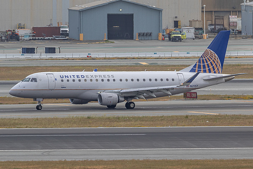 SkyWest Airlines Embraer ERJ-175 N211SY at San Francisco International Airport (KSFO/SFO)