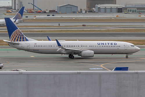 United Airlines Boeing 737-900ER N39463 at San Francisco International Airport (KSFO/SFO)