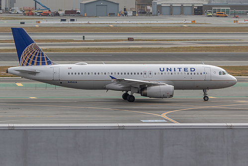 United Airlines Airbus A320-200 N456UA at San Francisco International Airport (KSFO/SFO)