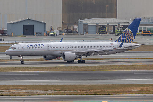 United Airlines Boeing 757-200 N512UA at San Francisco International Airport (KSFO/SFO)