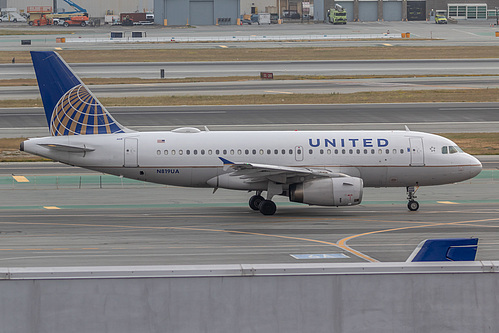 United Airlines Airbus A319-100 N819UA at San Francisco International Airport (KSFO/SFO) United Airlines Airbus A319-100 N819UA at San Francisco International Airport (KSFO/SFO)