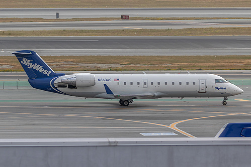 SkyWest Airlines Canadair CRJ-200 N863AS at San Francisco International Airport (KSFO/SFO) SkyWest Airlines Canadair CRJ-200 N863AS at San Francisco International Airport (KSFO/SFO)
