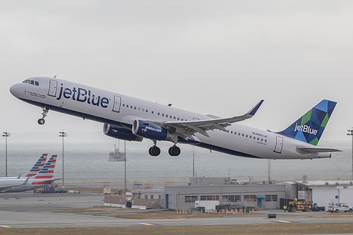JetBlue Airways Airbus A321-200 N982JB at San Francisco International Airport (KSFO/SFO) JetBlue Airways Airbus A321-200 N982JB at San Francisco International Airport (KSFO/SFO)