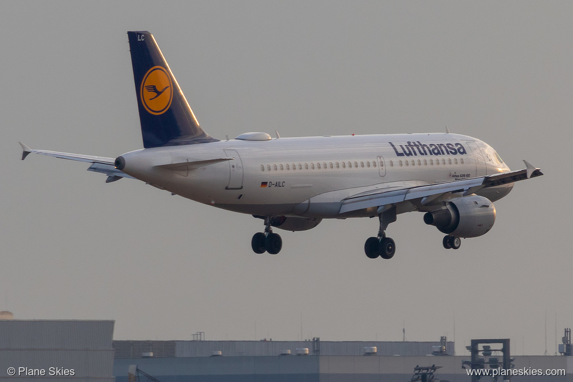 Lufthansa Airbus A319-100 D-AILC at Frankfurt am Main International Airport (EDDF/FRA)