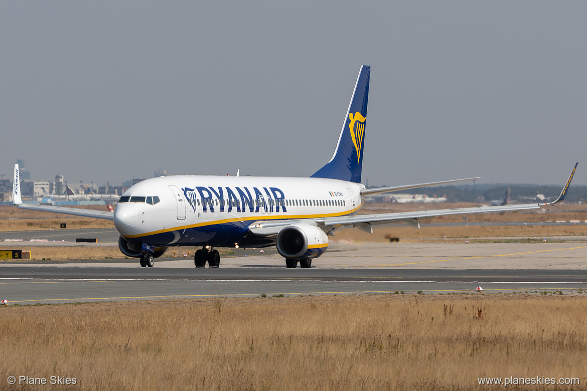 Ryanair Boeing 737-800 EI-DHA at Frankfurt am Main International Airport (EDDF/FRA) Ryanair Boeing 737-800 EI-DHA at Frankfurt am Main International Airport (EDDF/FRA)