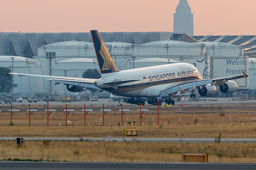 Singapore Airlines Airbus A380-800 9V-SKM at Frankfurt am Main International Airport (EDDF/FRA)