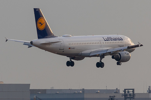 Lufthansa Airbus A319-100 D-AILC at Frankfurt am Main International Airport (EDDF/FRA)