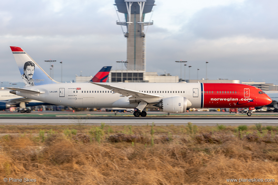 Norwegian Long Haul Boeing 787-9 LN-LNR at Los Angeles International Airport (KLAX/LAX) Norwegian Long Haul Boeing 787-9 LN-LNR at Los Angeles International Airport (KLAX/LAX)