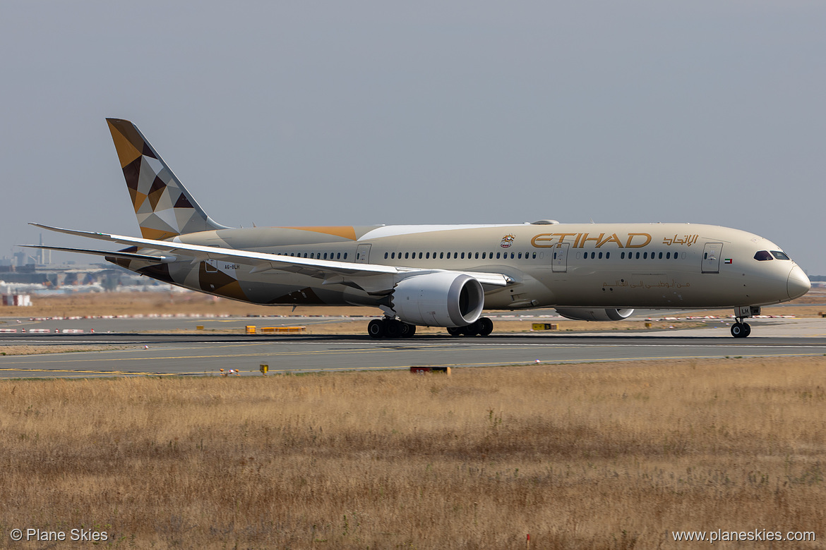 Etihad Airways Boeing 787-9 A6-BLH at Frankfurt am Main International Airport (EDDF/FRA) Etihad Airways Boeing 787-9 A6-BLH at Frankfurt am Main International Airport (EDDF/FRA)