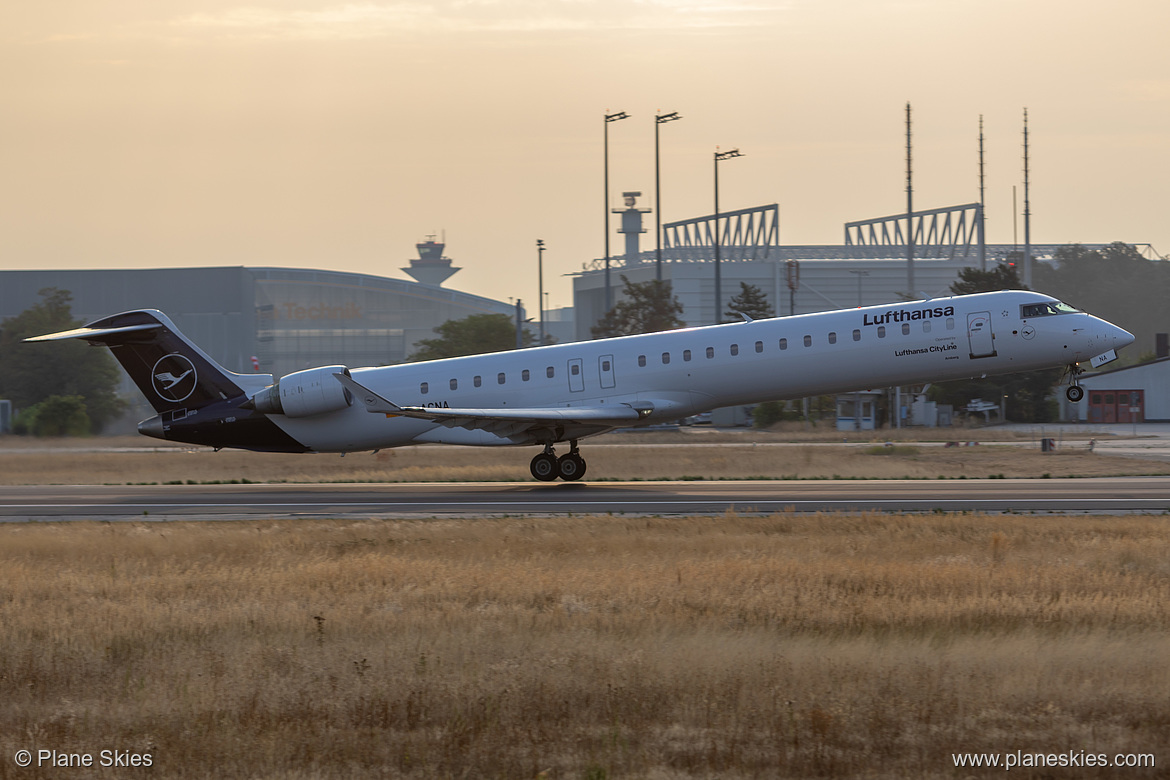 Lufthansa CityLine Canadair CRJ-900 D-ACNA at Frankfurt am Main International Airport (EDDF/FRA) Lufthansa CityLine Canadair CRJ-900 D-ACNA at Frankfurt am Main International Airport (EDDF/FRA)