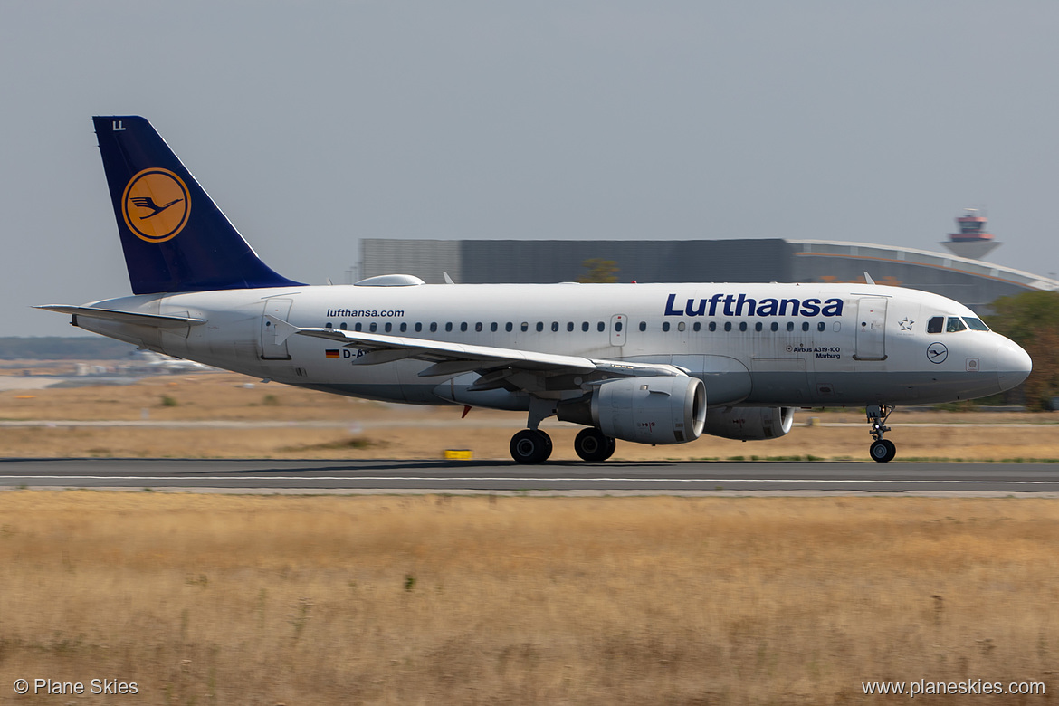 Lufthansa Airbus A319-100 D-AILL at Frankfurt am Main International Airport (EDDF/FRA)