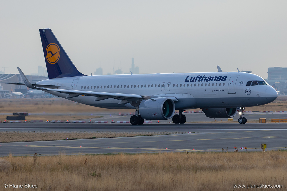 Lufthansa Airbus A320neo D-AINE at Frankfurt am Main International Airport (EDDF/FRA)