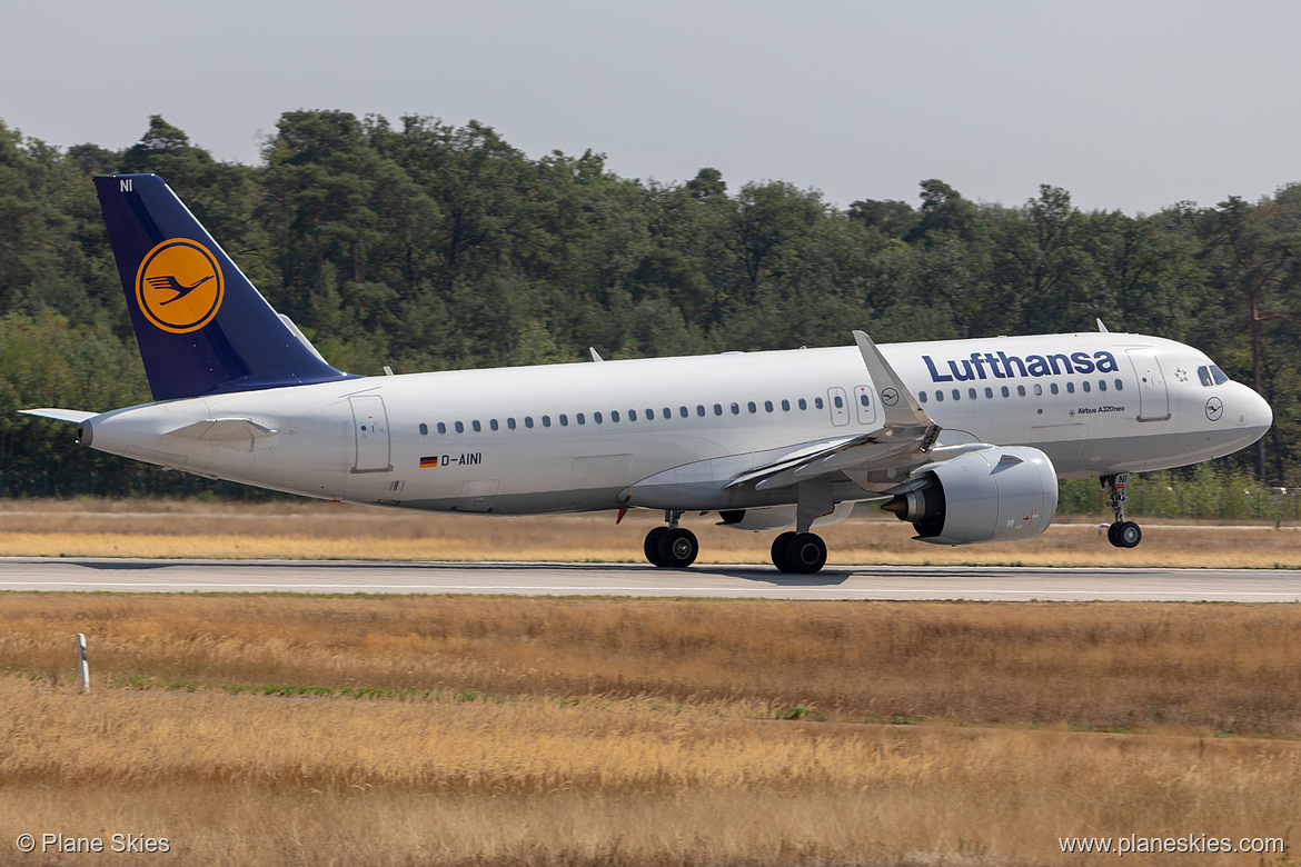 Lufthansa Airbus A320neo D-AINI at Frankfurt am Main International Airport (EDDF/FRA)