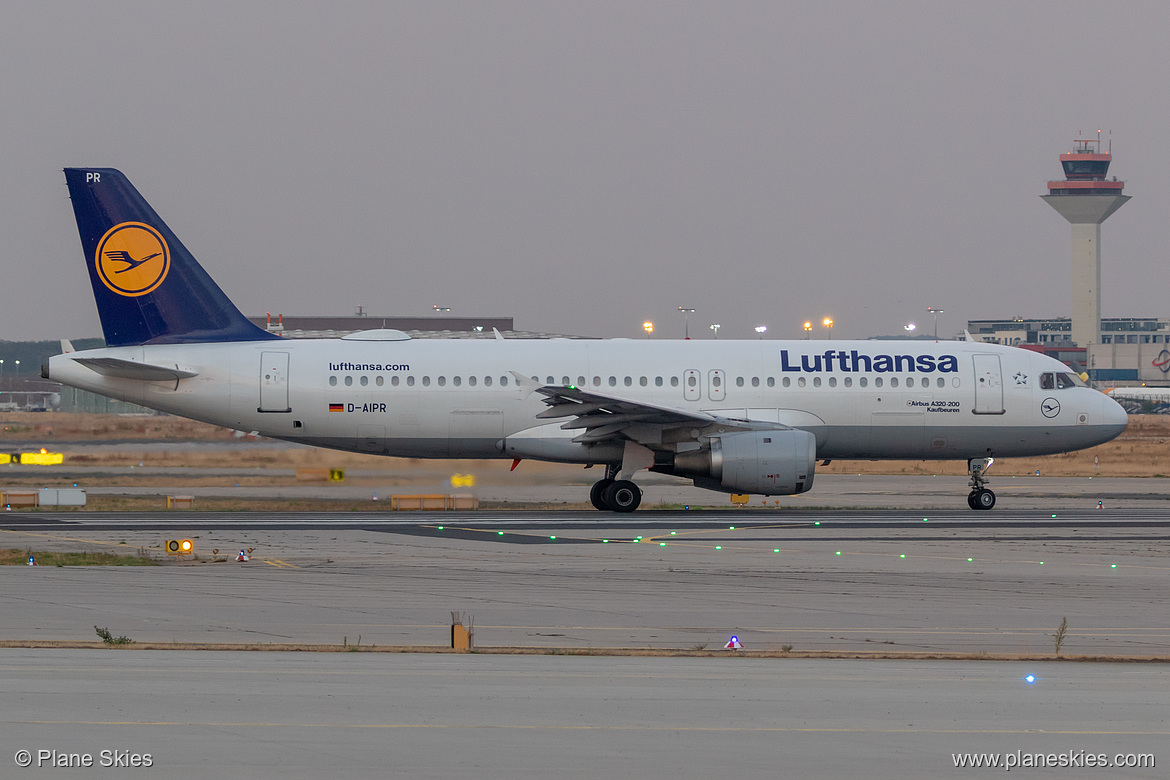 Lufthansa Airbus A320-200 D-AIPR at Frankfurt am Main International Airport (EDDF/FRA)