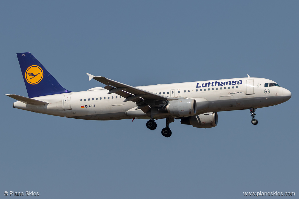 Lufthansa Airbus A320-200 D-AIPZ at Frankfurt am Main International Airport (EDDF/FRA)