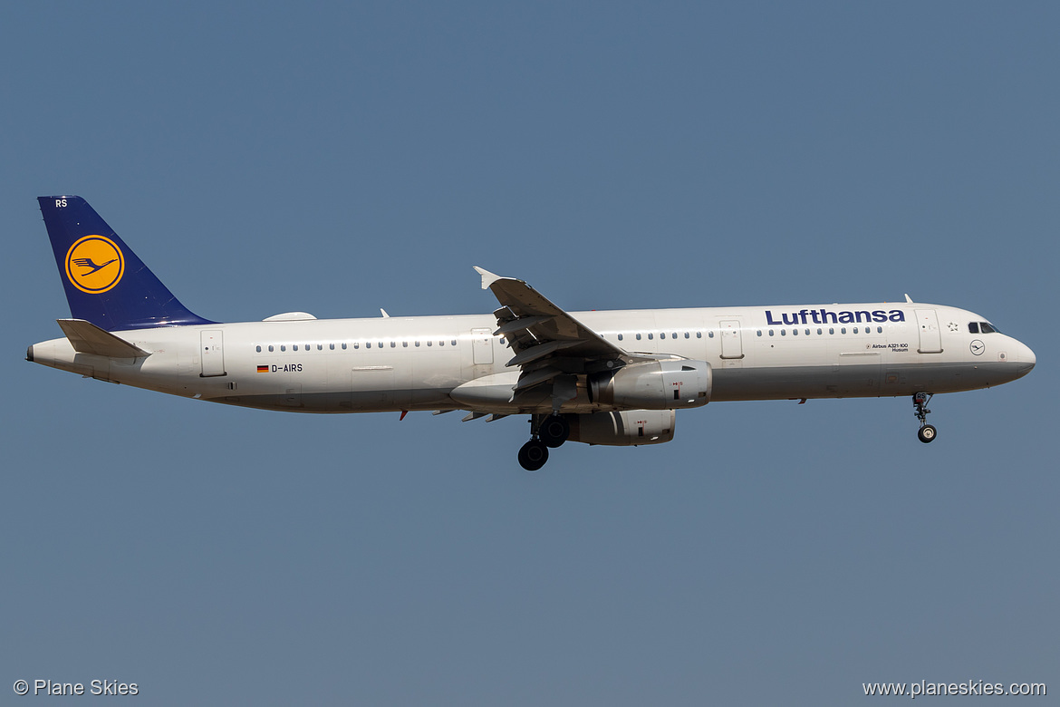 Lufthansa Airbus A321-100 D-AIRS at Frankfurt am Main International Airport (EDDF/FRA) Lufthansa Airbus A321-100 D-AIRS at Frankfurt am Main International Airport (EDDF/FRA)