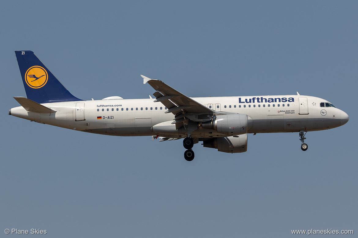 Lufthansa Airbus A320-200 D-AIZI at Frankfurt am Main International Airport (EDDF/FRA)