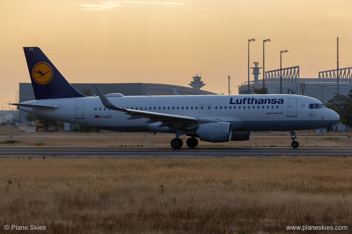 Lufthansa Airbus A320-200 D-AIZZ at Frankfurt am Main International Airport (EDDF/FRA)