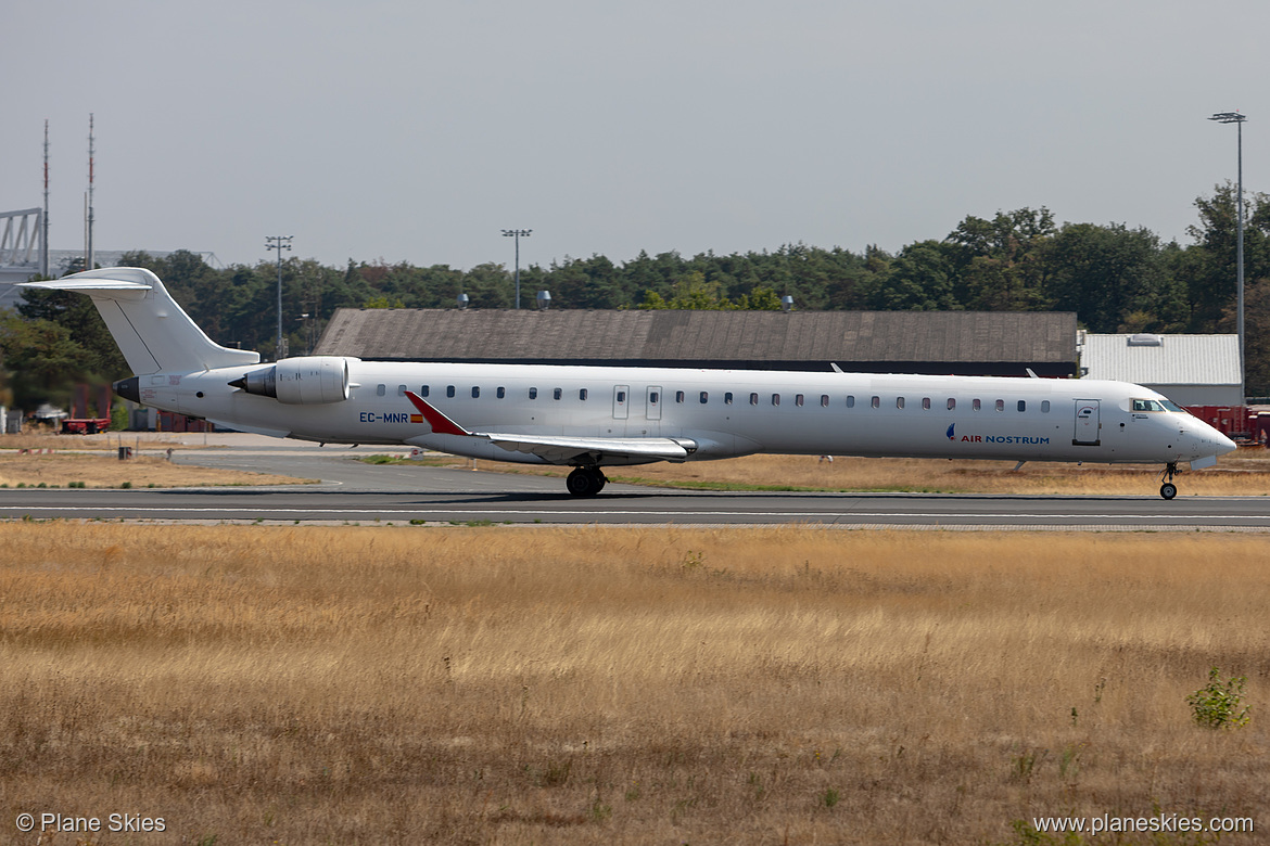 Air Nostrum Canadair CRJ-1000 EC-MNR at Frankfurt am Main International Airport (EDDF/FRA)