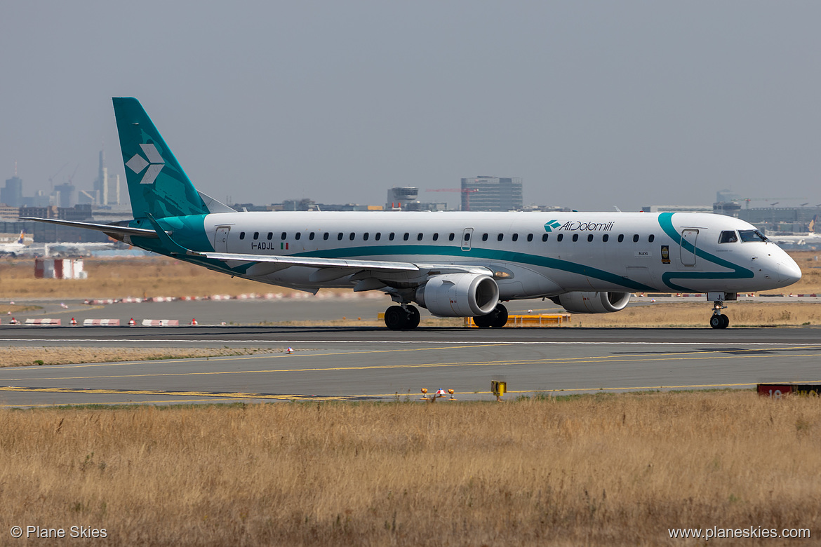 Air Dolomiti Embraer ERJ-195 I-ADJL at Frankfurt am Main International Airport (EDDF/FRA) Air Dolomiti Embraer ERJ-195 I-ADJL at Frankfurt am Main International Airport (EDDF/FRA)