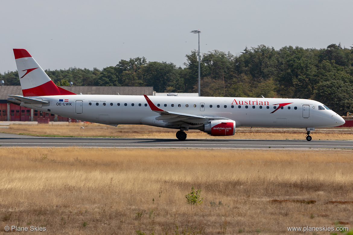 Austrian Airlines Embraer ERJ-195 OE-LWK at Frankfurt am Main International Airport (EDDF/FRA)