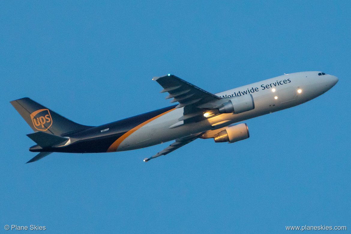 UPS Airlines Airbus A300-600 N138UP at Portland International Airport (KPDX/PDX)