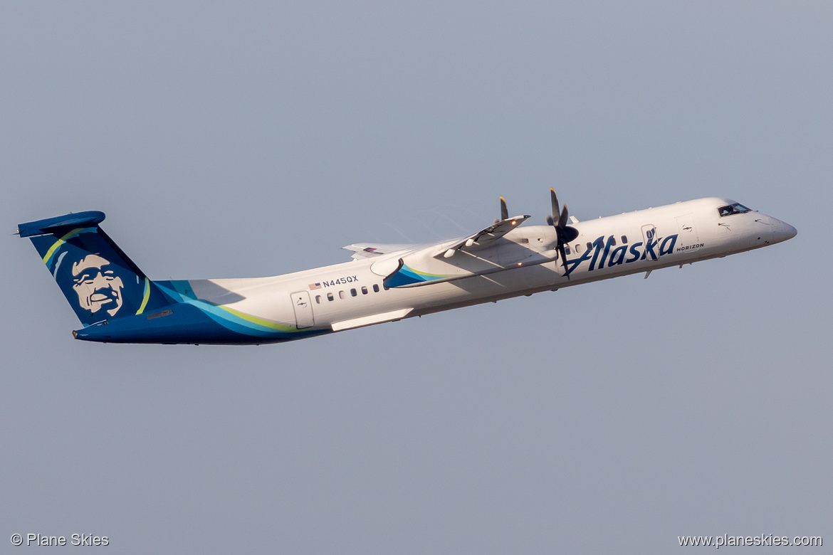 Horizon Air DHC Dash-8-400 N445QX at Portland International Airport (KPDX/PDX) Horizon Air DHC Dash-8-400 N445QX at Portland International Airport (KPDX/PDX)