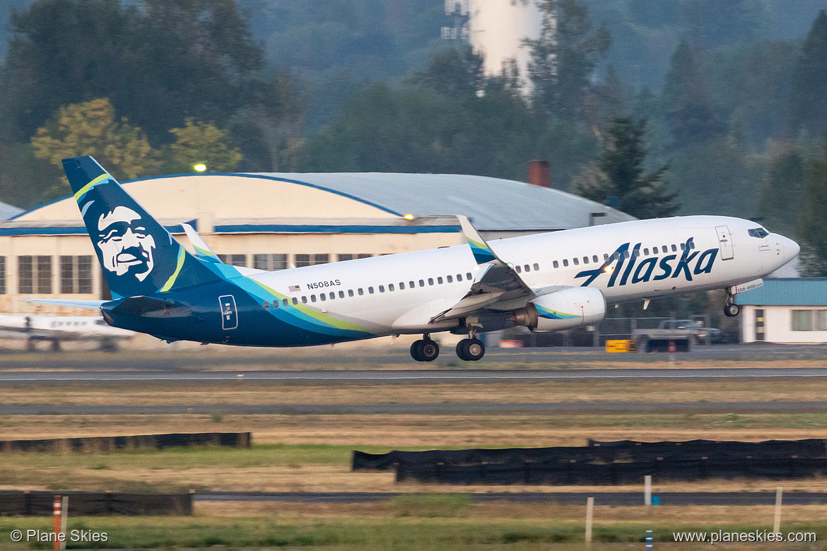 Alaska Airlines Boeing 737-800 N508AS at Portland International Airport (KPDX/PDX) Alaska Airlines Boeing 737-800 N508AS at Portland International Airport (KPDX/PDX)