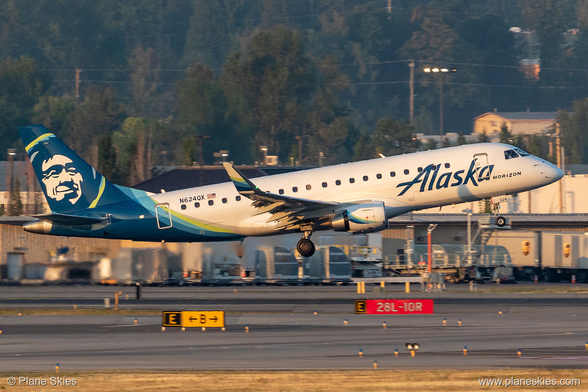 Horizon Air Embraer ERJ-175 N624QX at Portland International Airport (KPDX/PDX)