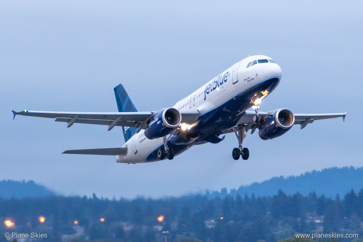 JetBlue Airways Airbus A320-200 N663JB at Portland International Airport (KPDX/PDX)