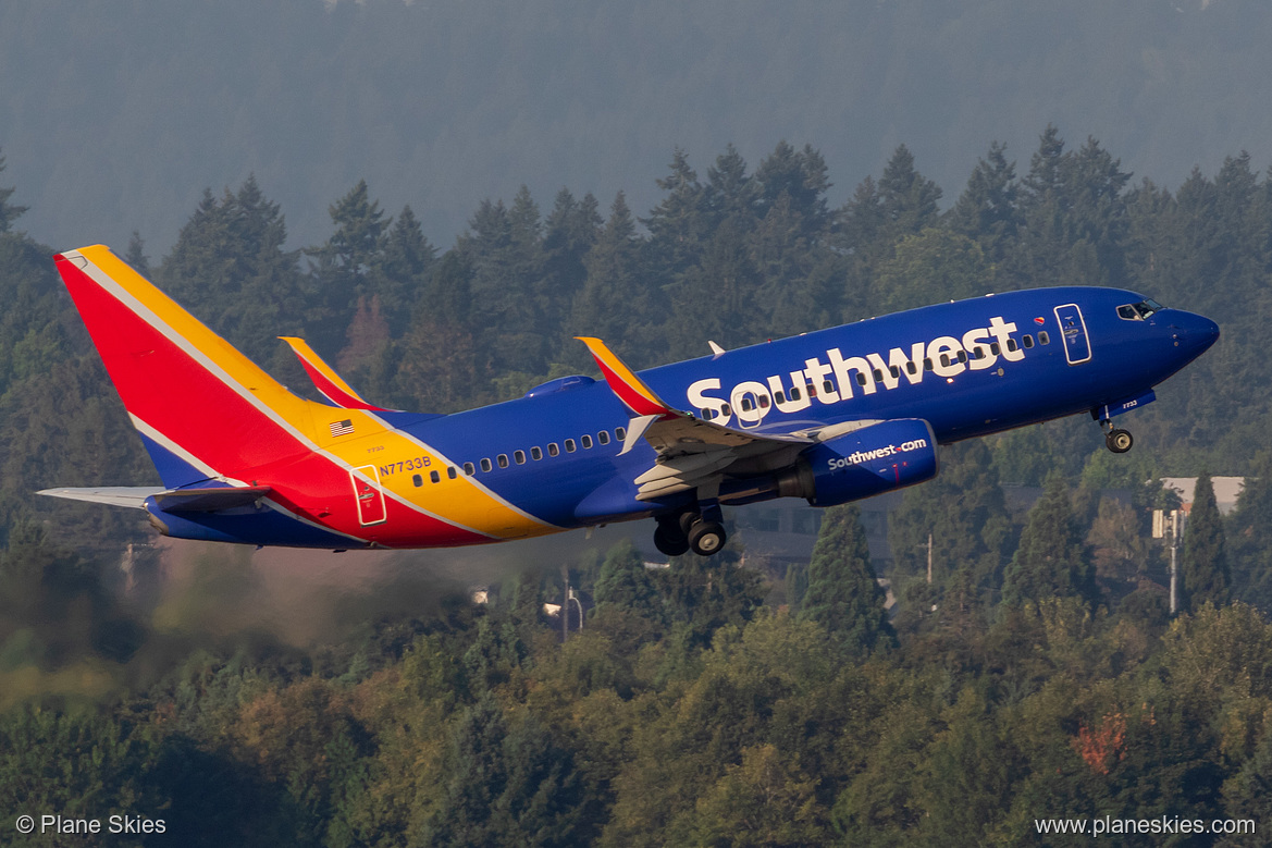 Southwest Airlines Boeing 737-700 N7733B at Portland International Airport (KPDX/PDX) Southwest Airlines Boeing 737-700 N7733B at Portland International Airport (KPDX/PDX)