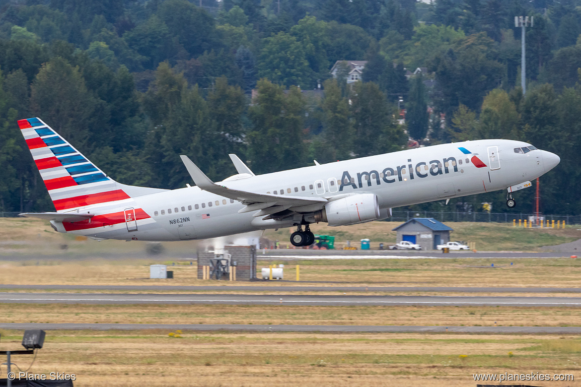 American Airlines Boeing 737-800 N862NN at Portland International Airport (KPDX/PDX)