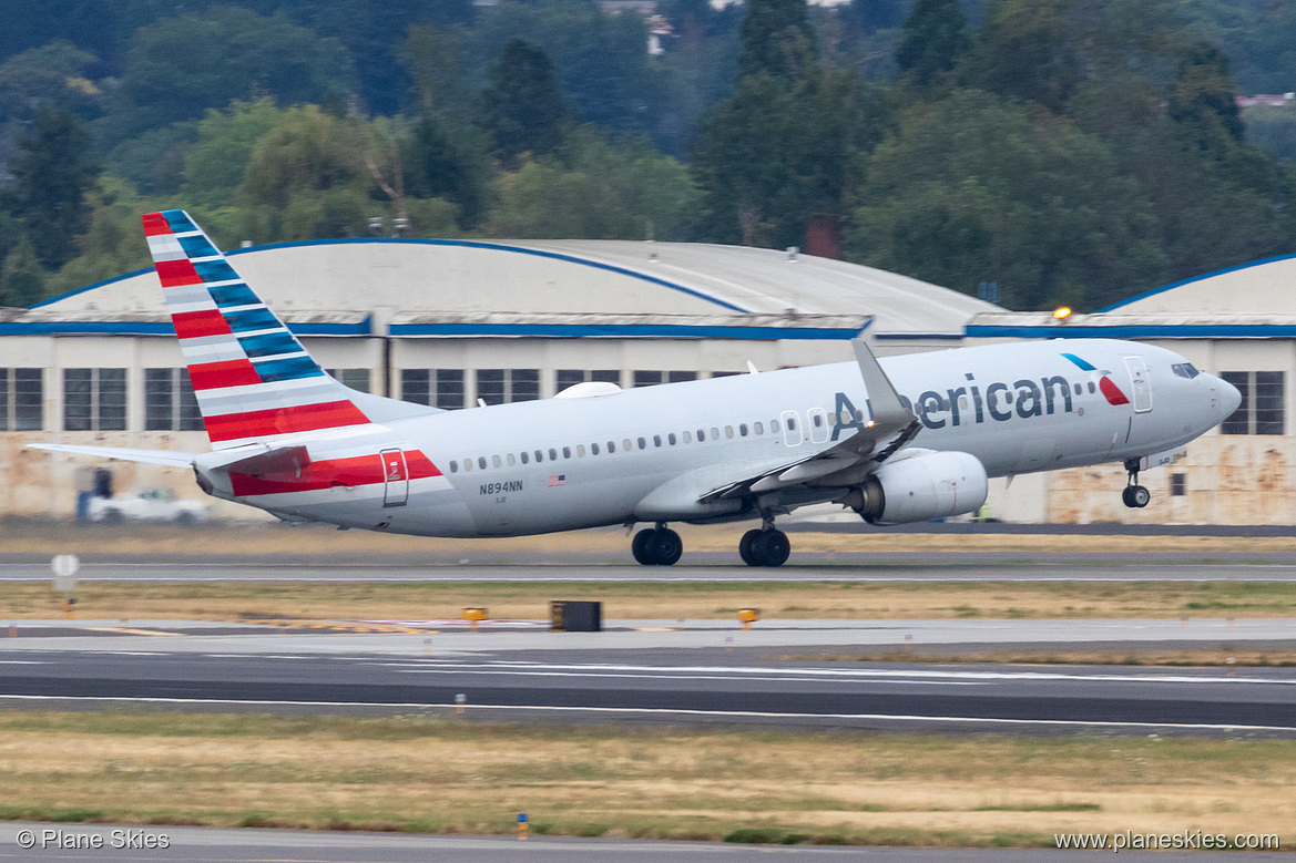 American Airlines Boeing 737-800 N894NN at Portland International Airport (KPDX/PDX) American Airlines Boeing 737-800 N894NN at Portland International Airport (KPDX/PDX)