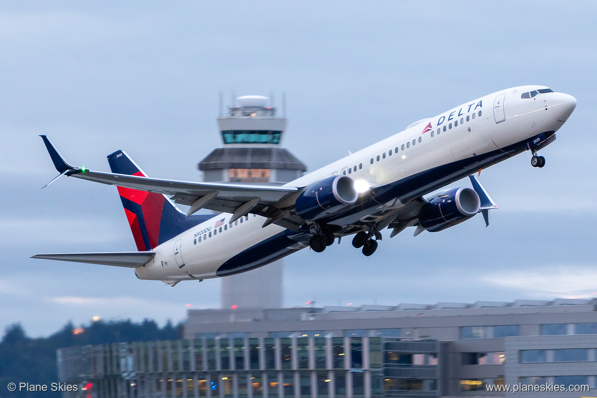 Delta Air Lines Boeing 737-900ER N920DU at Portland International Airport (KPDX/PDX) Delta Air Lines Boeing 737-900ER N920DU at Portland International Airport (KPDX/PDX)